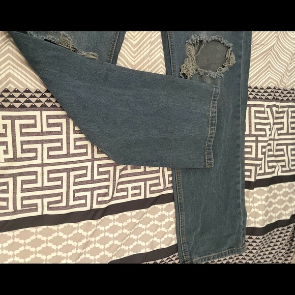 Missguided dark blue wrath slash rip highwaisted straight leg jeans, US 6-UK10 - Picture 8 of 9